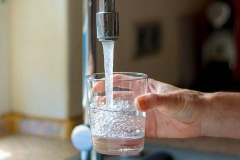 میزان مصرف آب در شهر میناب بسیار بالا است/ مدیریت فشار آب برنامه کشوری است