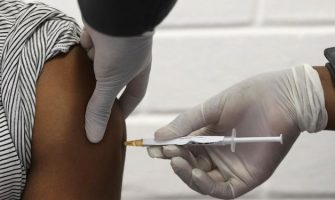 ۷۶ هزار نفر از مردم میناب واکسینه شدند