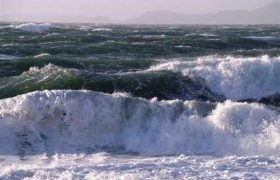 طوفان دریایی در راه هرمزگان/ احتمال توقف ترددها