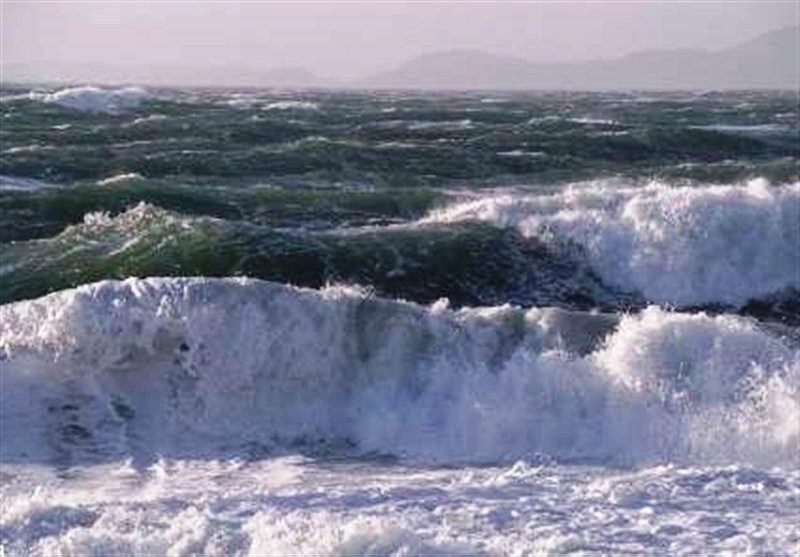 طوفان دریایی در راه هرمزگان/ احتمال توقف ترددها