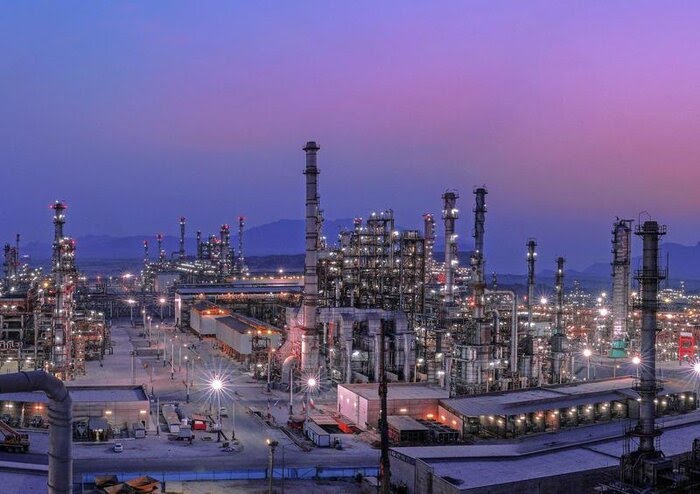 جذب ۵۰۰ نیروی بومی در پالایشگاه نفت ستاره خلیج فارس