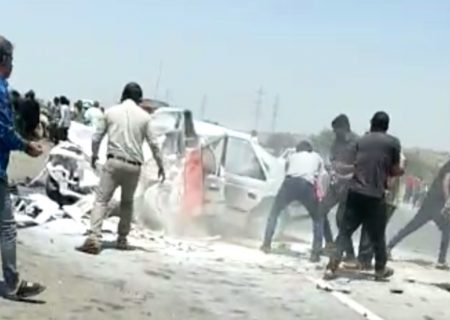 تصادف مرگبار دو خودرو در میناب / ۵ نفر جان باختند + فیلم