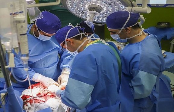 انجام اولین مورد عمل جراحی اهداء عضو در بیمارستان میناب