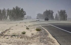 گرد و غبار و دریای مواج در انتظار هرمزگان