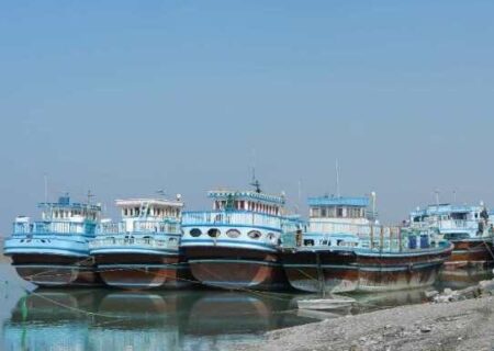 تعطیلی گمرک بندر کرگان میناب و بیکاری کارگران