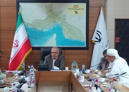 علمای اهل سنت هرمزگان قاچاق سوخت را حرام اعلام کردند