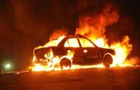 تصادف شاخ‌به‌شاخ دو خودروی سواری در جاده میناب_سیریک