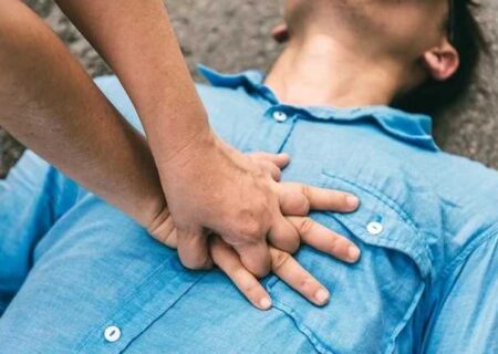 نجات معجزه‌آسای نوجوان برق‌گرفته در میناب