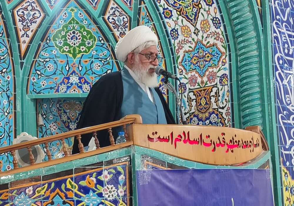 امام جمعه میناب: امنیت جامعه مرهون تلاش‌های نیروی انتظامی است