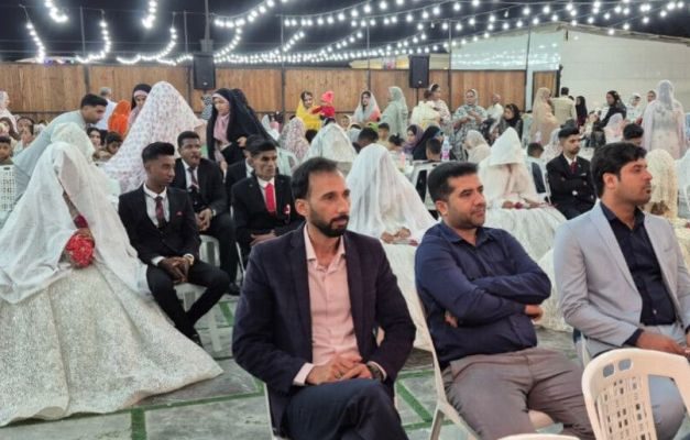 جشن ازدواج آسان برای ۱۶ زوج جوان در میناب برگزار شد