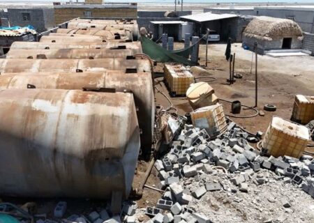 دستگیری ۲ سرشبکۀ شاخص قاچاق سوخت در بندر کلاهی میناب