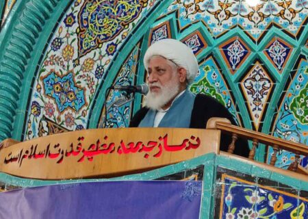 امام جمعه میناب از دستگاه قضایی استان خواستار برخورد قاطع با اغتشاشگران شد