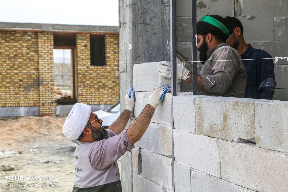 اردوی جهادی نوروزی طلاب قم در منطقه محروم بشاگرد برگزار می شود