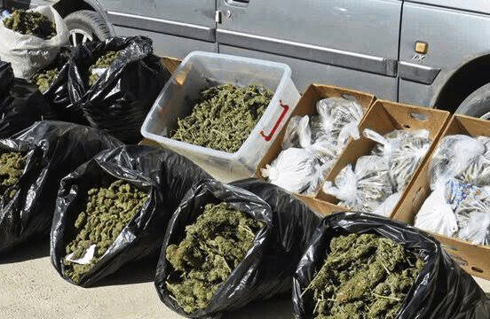 ناکامی قاچاقچی مواد مخدر در انتقال ۴۷ کیلوگرم ماده مخدر گل در هرمزگان