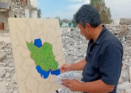 تابلو دادخواهی شهدای دانش آموز میناب کشیده شد