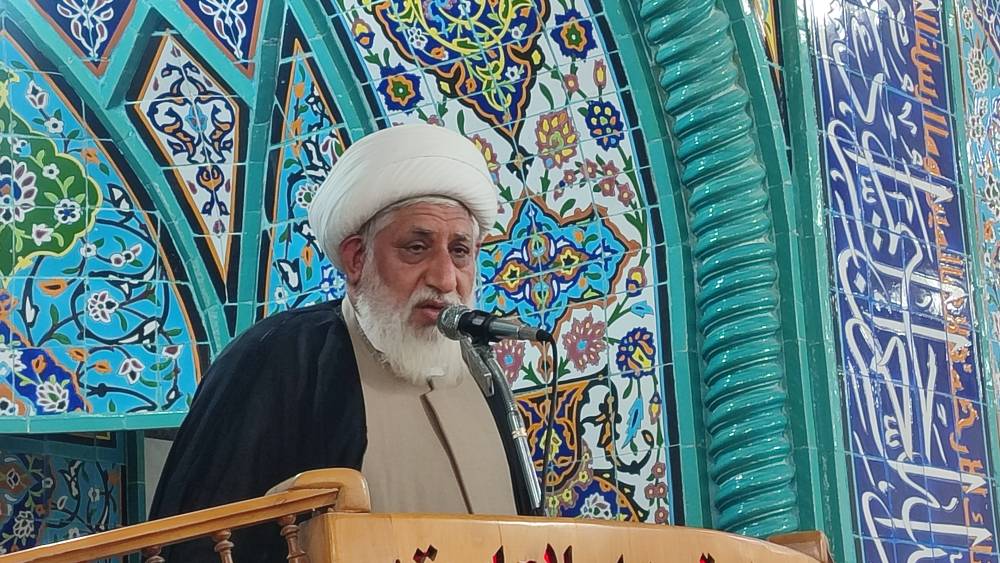 تأکید امام جمعه میناب بر نقش تقوا، تابآوری ملی و بازتعریف پیشرفت