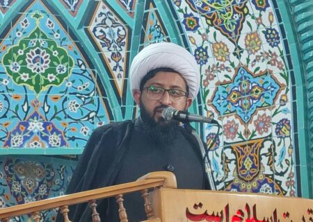 خطیب جمعه موقت میناب: صف‌های بنزین در گرمای طاقت‌فرسا مردم را کلافه کرده است